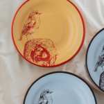 PLATO PRINCIPAL BORDE MARRÓN HORNERO - Imagen 3