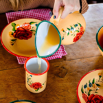 JARRA BOMBÉ BORDE VERDE ROSAS - Imagen 3