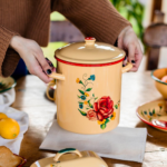 OLLA GUISERA CHICA BORDE ROJO ROSAS - Imagen 3