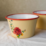 ENSALADERA CÓNICA BORDE ROJO ROSAS