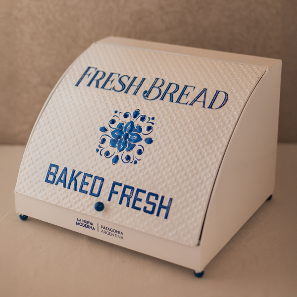 PANERA CON TAPA FLORES AZULES